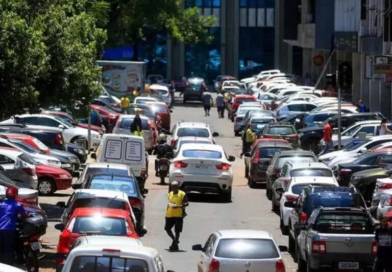 Mesmo com lei aprovada, gestantes do DF não têm vagas preferenciais